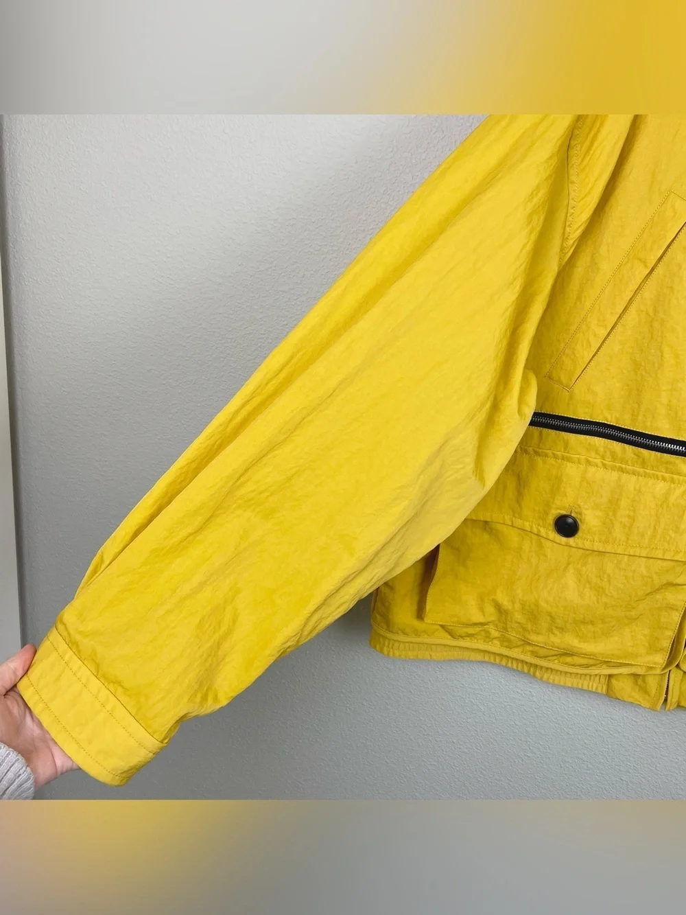 Banana Republic Men's Large Hooded Nylon Oversized Jackets Yellow Full Zip Coat